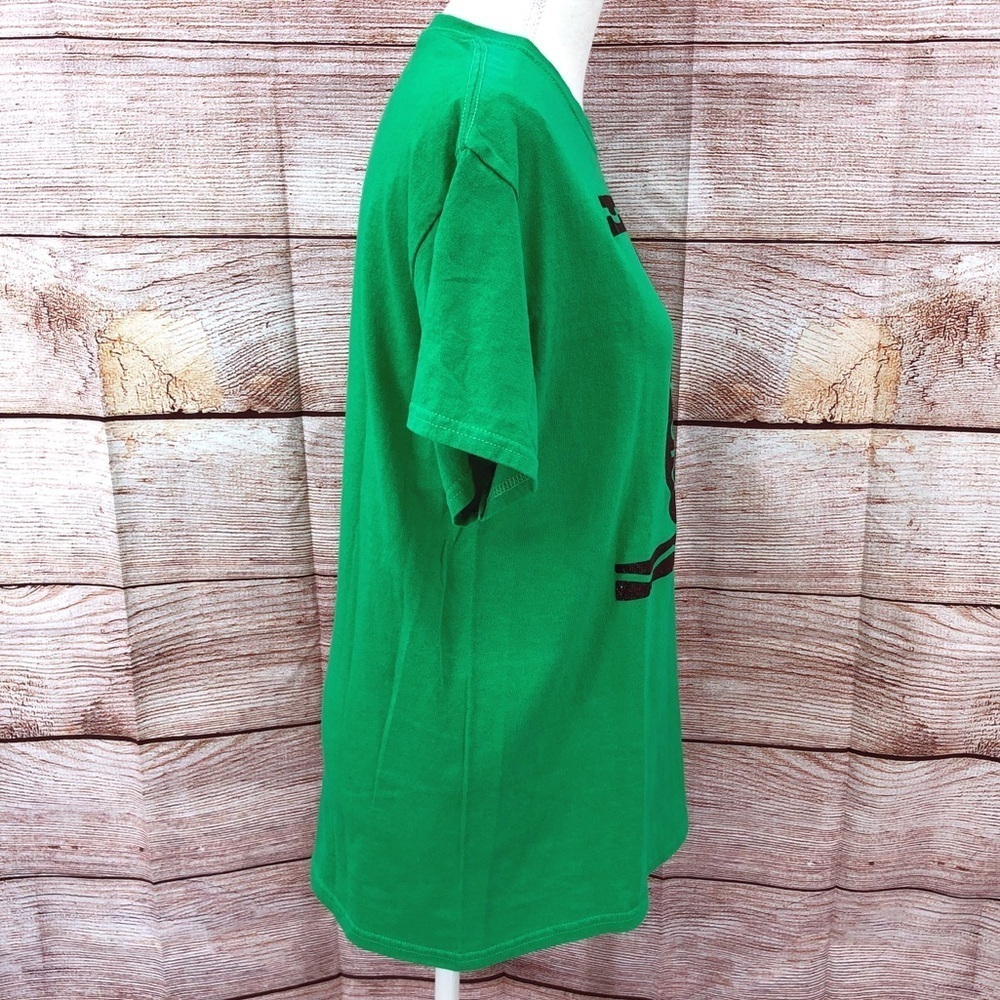 Gildan Crayola Green Short Sleeve Crew Neck T-shirt with Graphic Design Size M - Picture 3 of 7